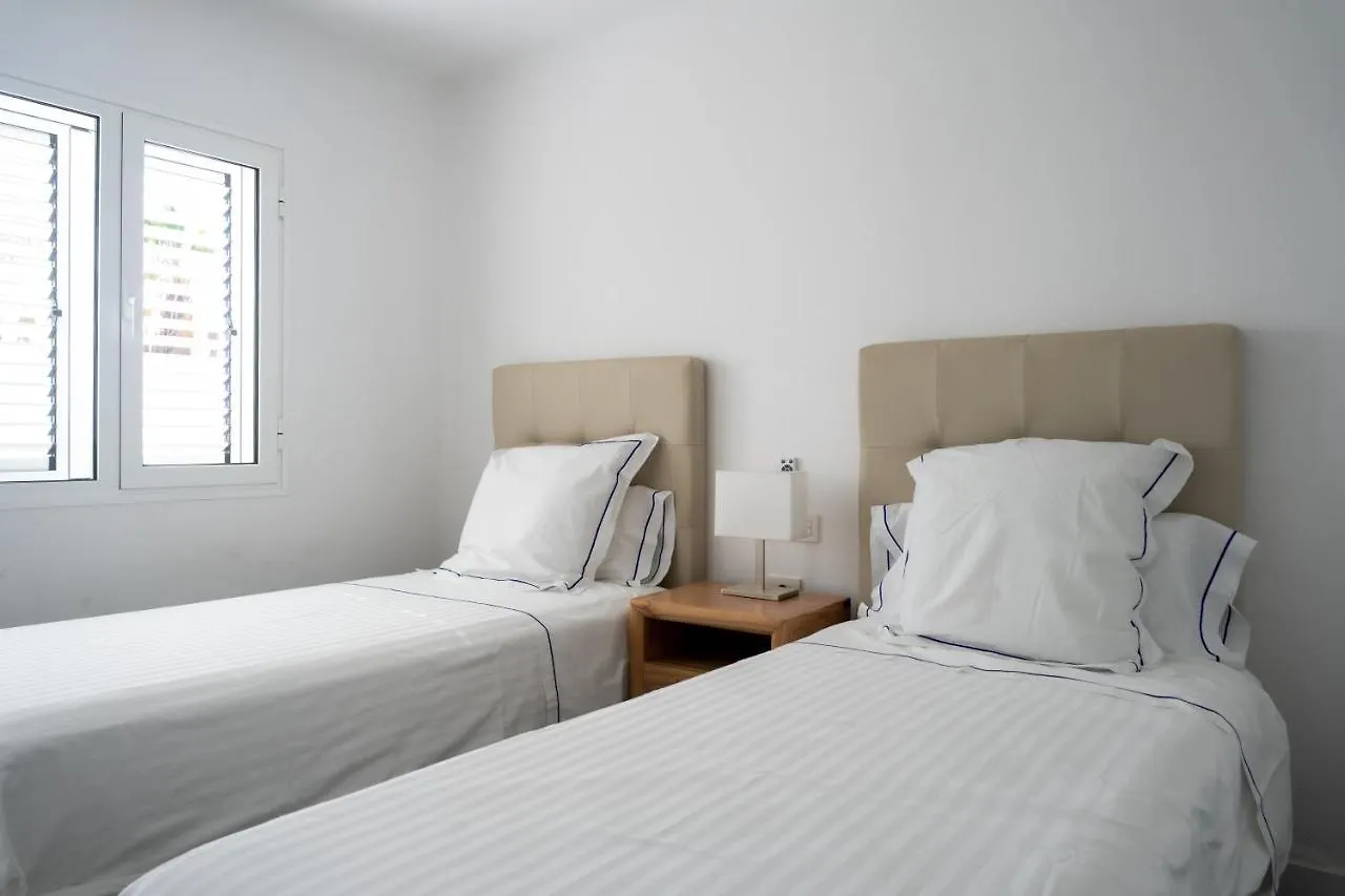 Rooms & Suites Princesa Mercedes Puerto del Carmen  0*, Puerto del Carmen (Lanzarote)